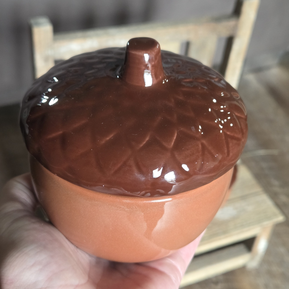 Hand Crafted Ceramic Acorn Candle with Lid - Picture 2 of 4